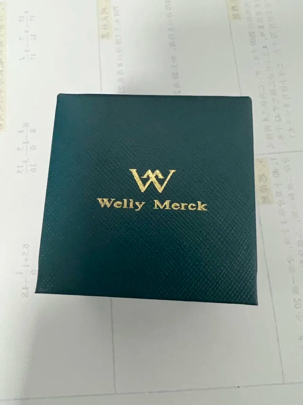 The Jewelry Box — Welly Merck, Green